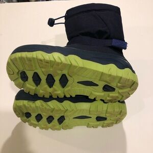 Target Thermolite Blue Youth Snow Boots Size 2